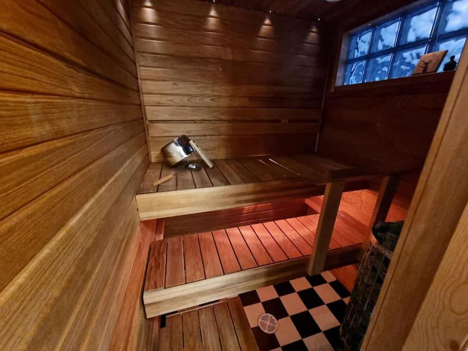 Valoisa Huoneisto Jossa Erinomaiset Vuoteet. Миккели Экстерьер фото
